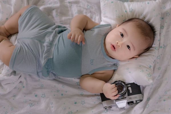 Tuấn Kiệt Jr. באתר PEXELS מבט מעמיק על התפתחות תינוקות בגיל שניים חודשים
